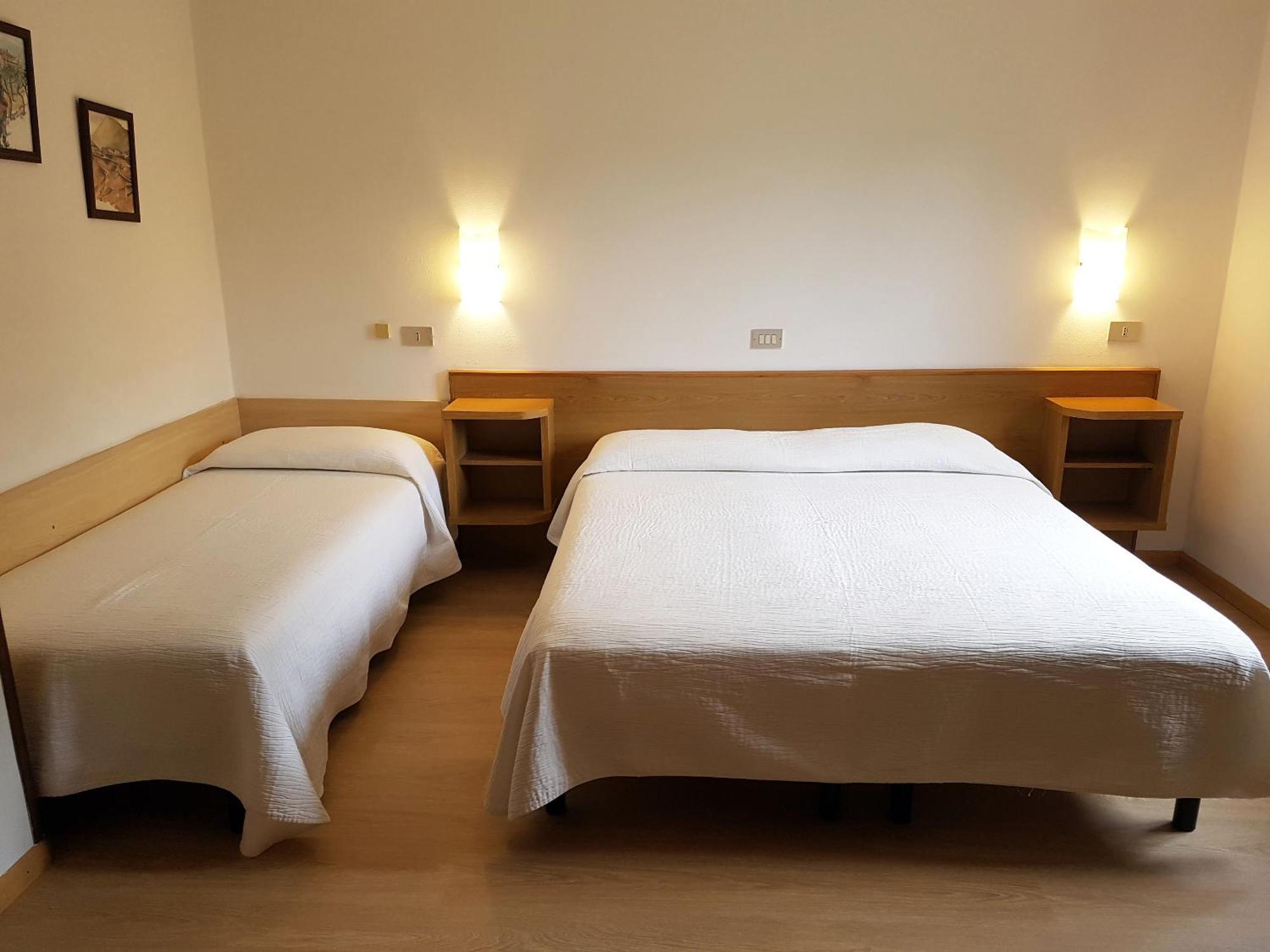 Albergo Miralaghi Padergnone Ruang foto